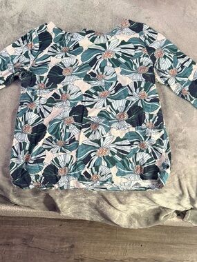 LOFT Kids Long Sleeve Floral Top in Teal, Dark Green & White